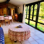 Grand Manoir Avec Piscine La Tour-sur-Orb