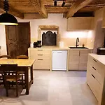 Дом отдыха Grand Manoir Avec Piscine *