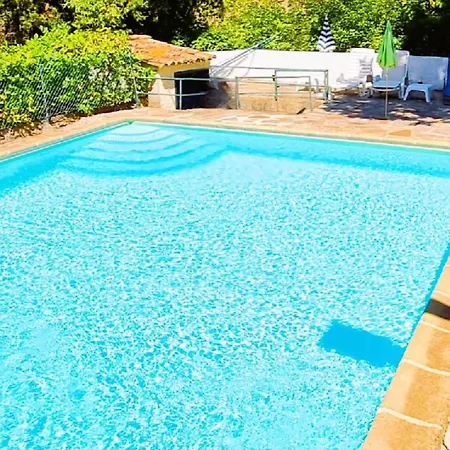 Grand Manoir Avec Piscine La Tour-sur-Orb