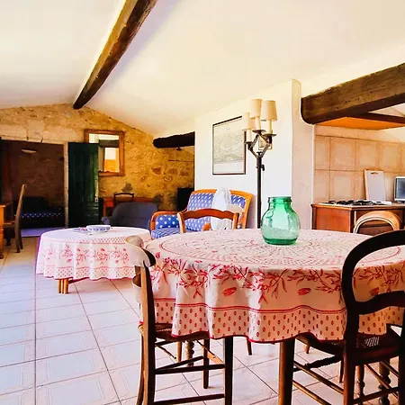 Grand Manoir Avec Piscine La Tour-sur-Orb